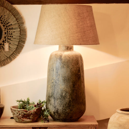 Lámpara de Mesa Hutan PRE-VENTA (8/02/2026)