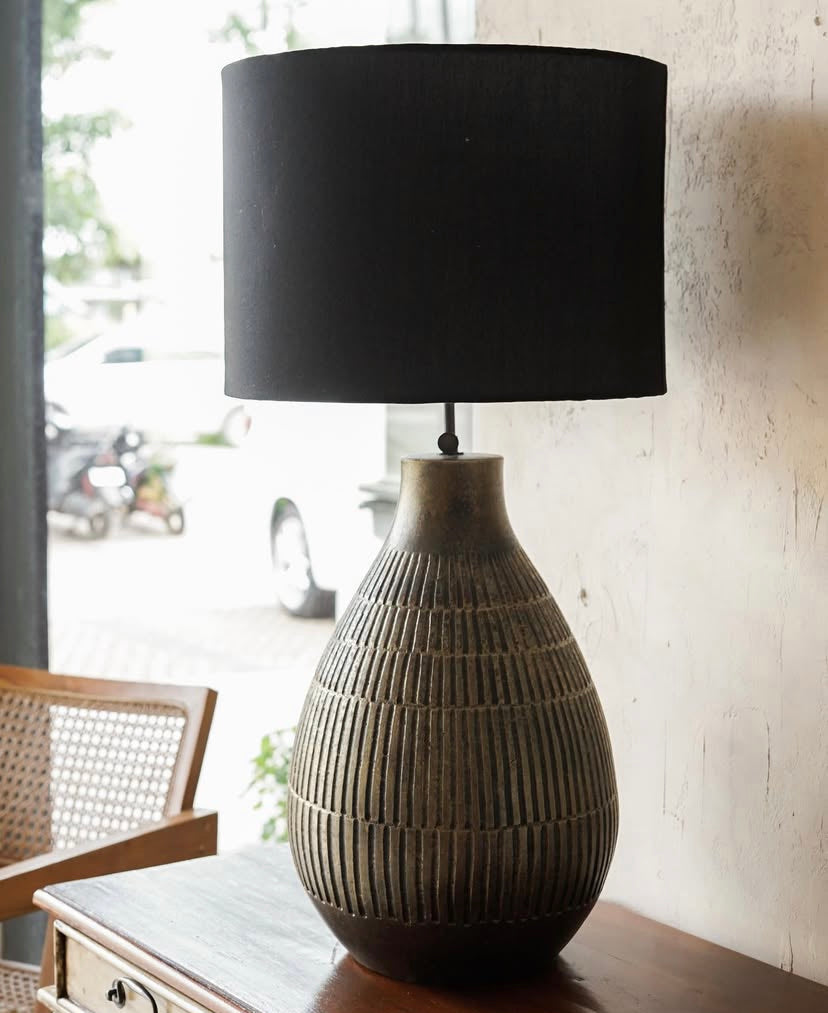 Lámpara De Mesa Gede
